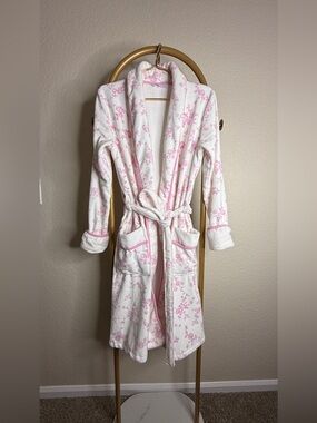 Envogue White Plush Floral Wrap Robe with Pink Trim